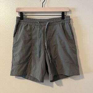 Lululemon Mens Small Bowline 6” Linerless Shorts Green Athletic Gorpcore Active